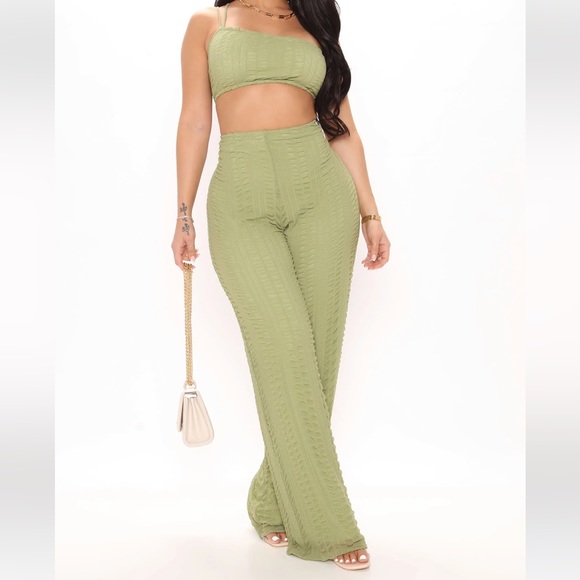 Green summer 2 piece pant set ♾ - Picture 1 of 3